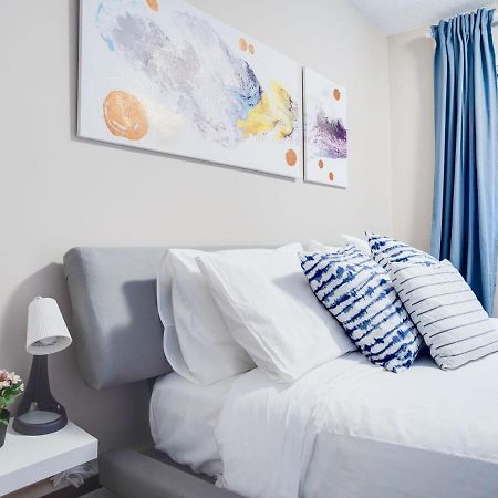 Gorgeous 2Br Condo W Parking Patio Coffee! YYC Exteriér fotografie