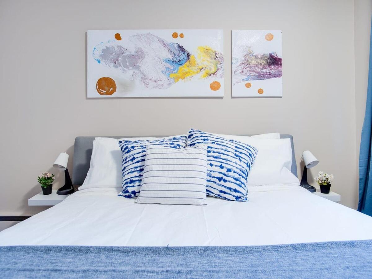 Gorgeous 2Br Condo W Parking Patio Coffee! YYC Exteriér fotografie
